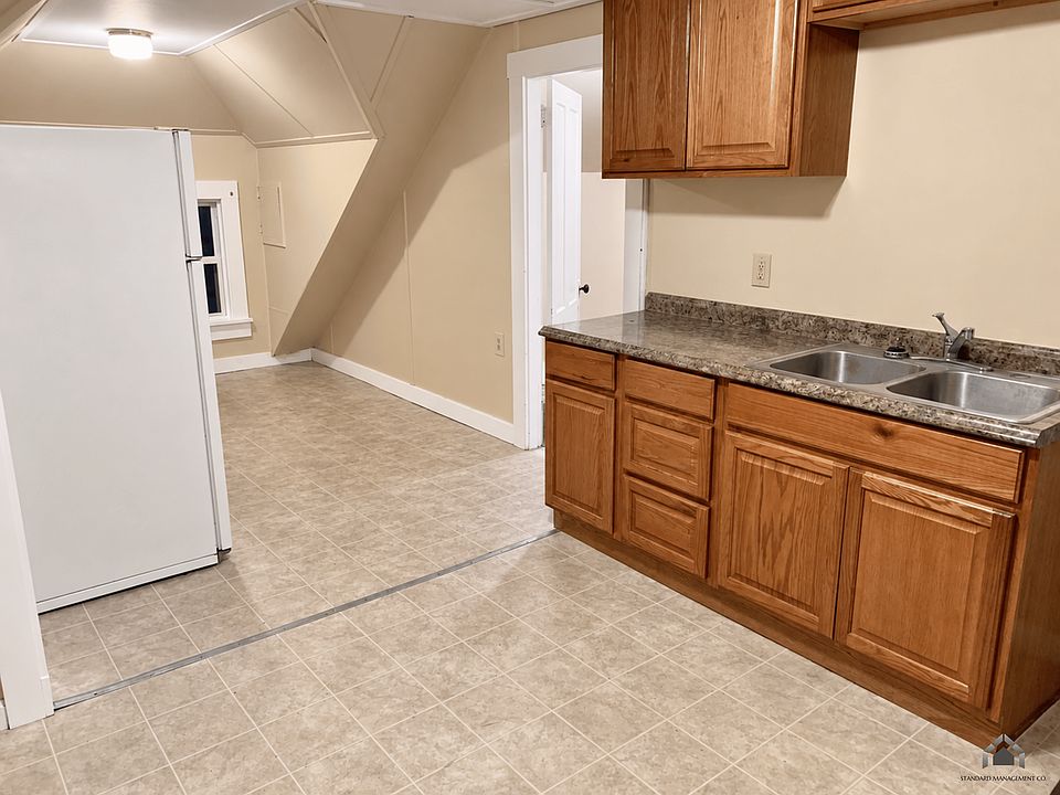 1st image of 8 Silver Ter APT 3