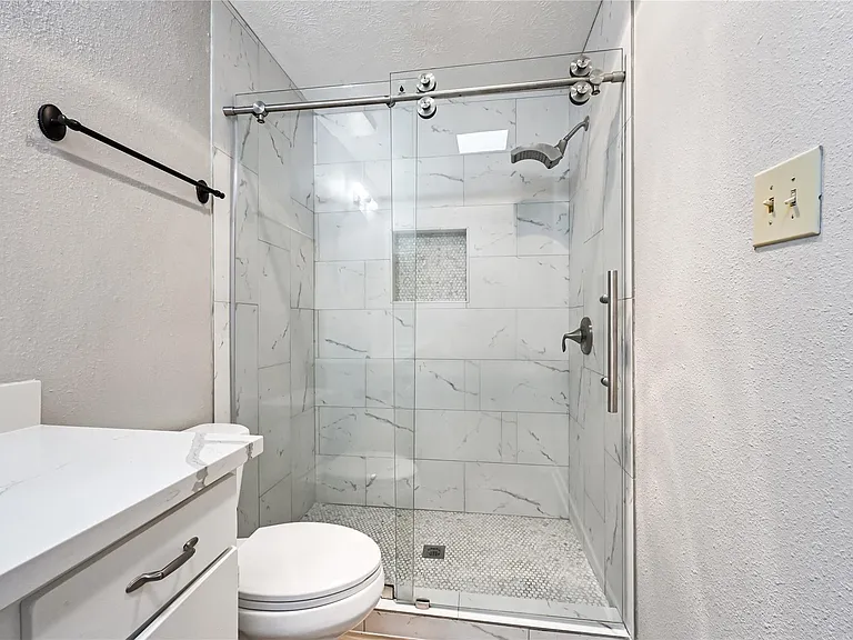800 Post Oak Blvd #75 — Photo 14