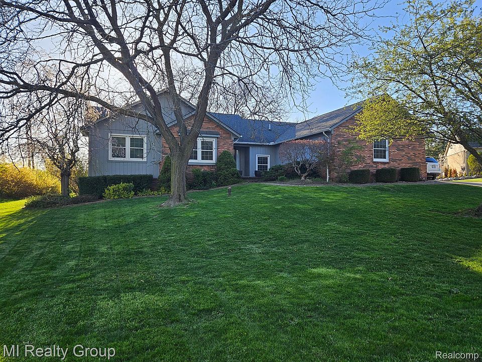 1st image of 68749 Knollwood Grove Ct