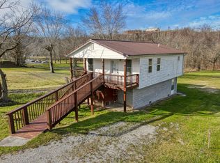 559 Riverside Dr, West Liberty, KY 41472
