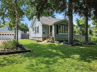 1907 S 94th St, West Allis, WI 53227