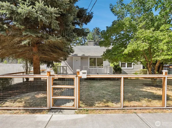 3429 SE 5th Street, Renton, WA 98058