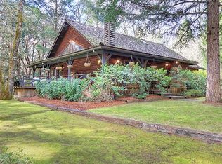 1881 Azalea Dr, Grants Pass, OR 97526