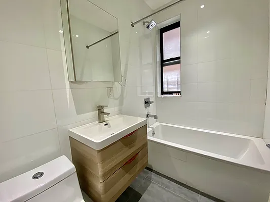 Rented by Bruma Realty LLC | media 18