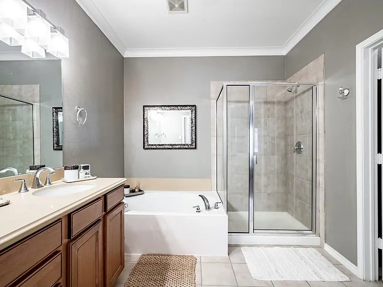 6868 Firenze Ln — Photo 3