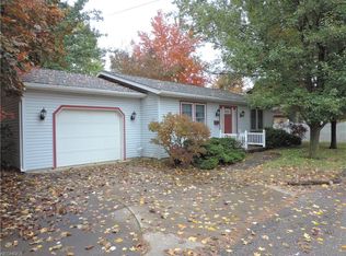 118 7th Dr SE, New Philadelphia, OH 44663