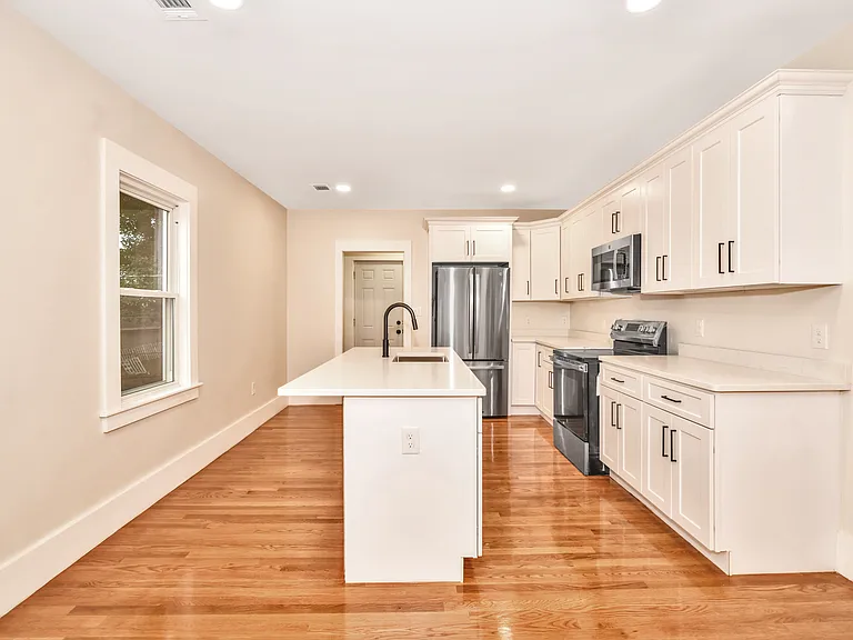 30-32 Westmore Rd #2 — Photo 11