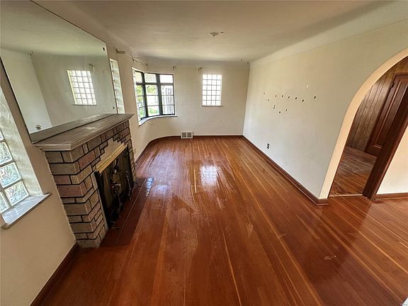 2nd image of 6751 Edison Ave