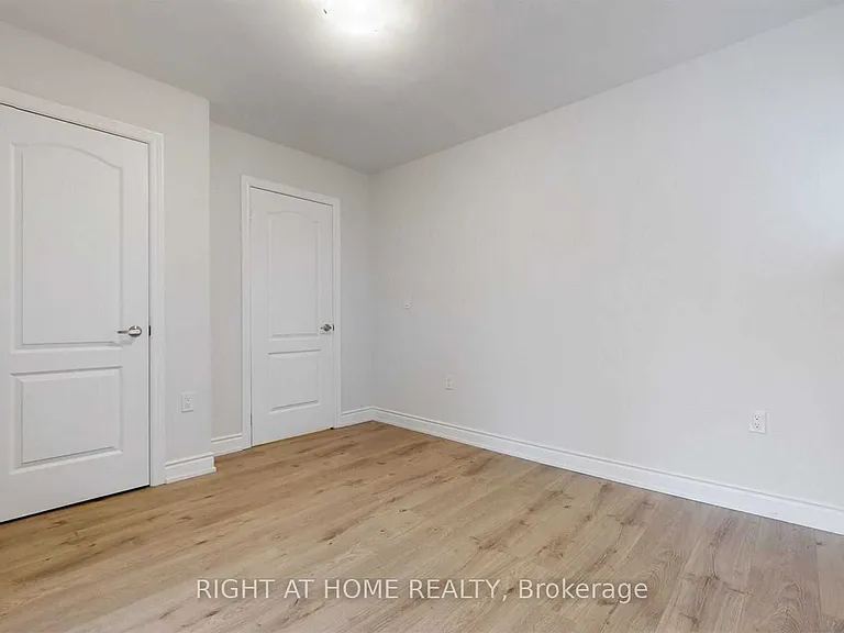 8 Airley Cres #MAIN — Photo 17