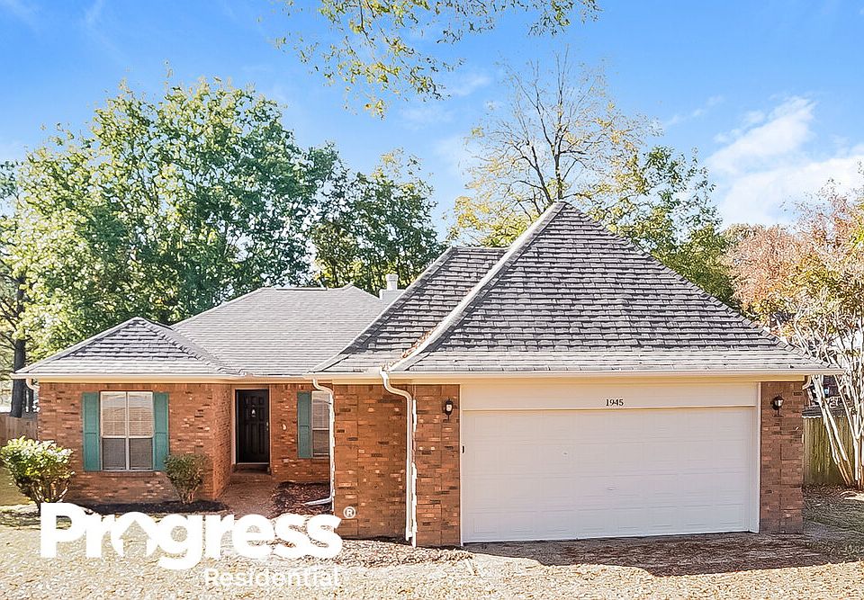 1st image of 1945 Pecan Ln N
