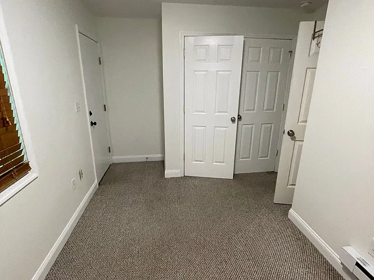 406 Leverington Ave #F — Photo 12
