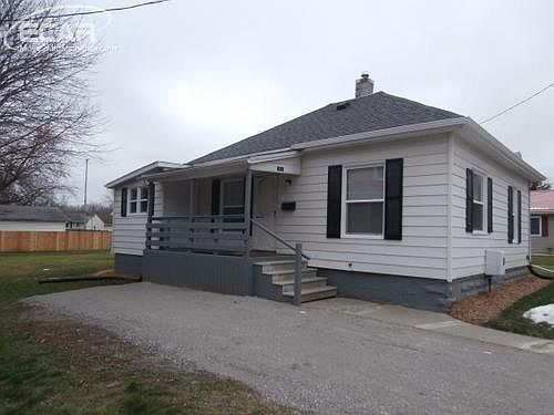 1st image of 1421 Young St