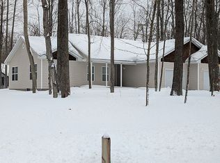 6671 Woodcock Ct, Gaylord, MI 49735
