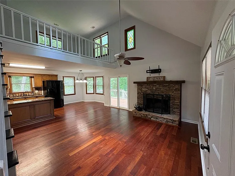 7257 Rocky Ln — Photo 3