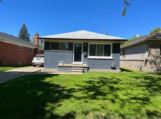 4002 McKinley St, Dearborn Heights, MI 48125