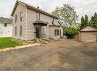 139 S Church St, Whitewater, WI 53190