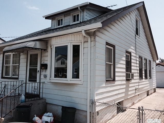 1st image of 1651 Estelle Ave