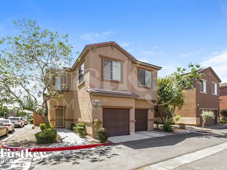 677 Calamus Palm Pl — Photo 2