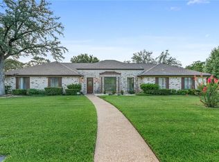 8608 Oakdale Dr, Woodway, TX 76712