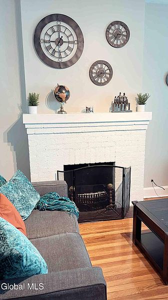 3rd image of 11 Homestead Avenue