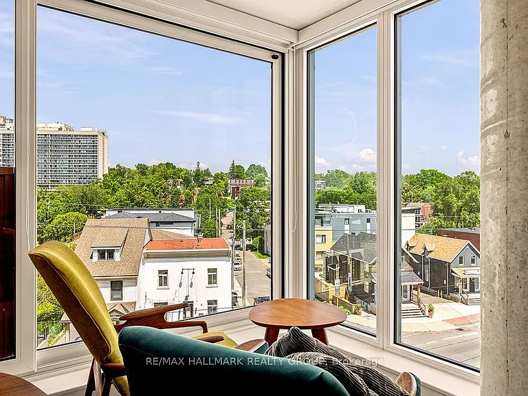 135 Barrette St #406 — Photo 26