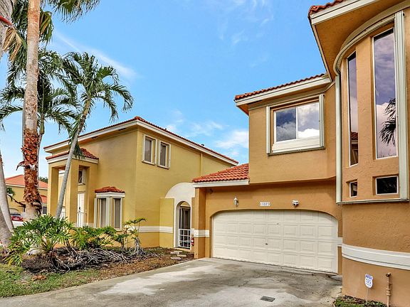 2nd image of 11273 Lakeview Drive #32-I