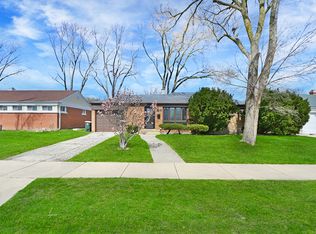 7048 Emerson St, Morton Grove, IL 60053