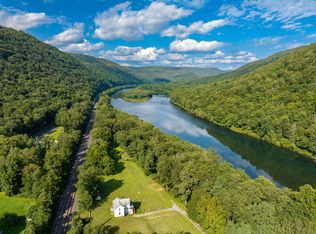 229 River Rd, Renovo, PA 17764