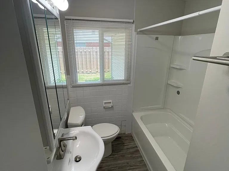 2800 N Salisbury St — Photo 10