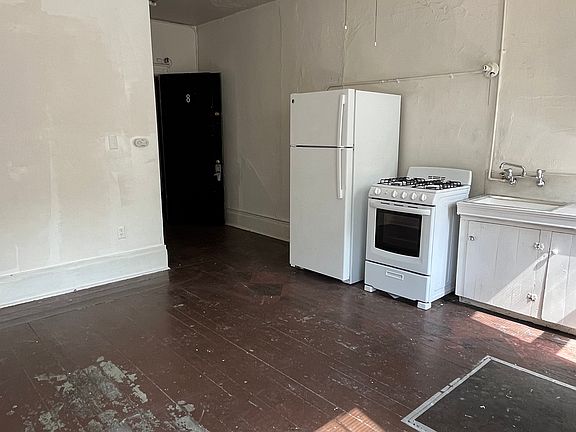 4th image of 5206.5 Ballard Ave NW #8