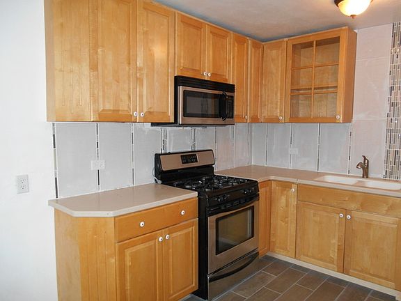 2nd image of 538 S Lincoln Ave