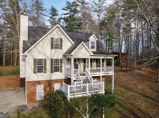 94 Old Place Rd, Blue Ridge, GA 30513