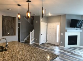 24907 E Calhoun Pl #B, Aurora, CO 80016