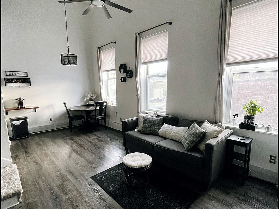 1st image of 405 Main St APT 307