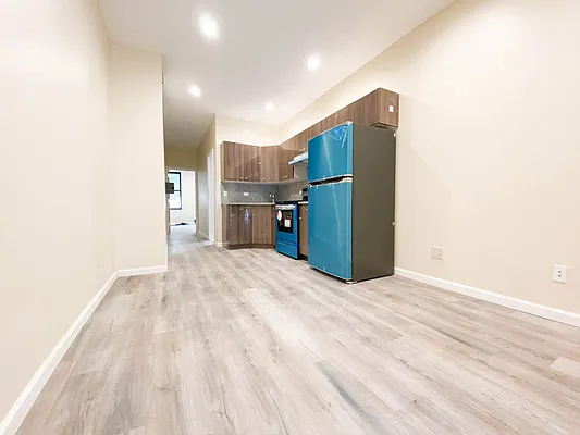 Rented by RealTegrity NY LLC | media 10