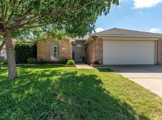 5609 Bright Star Trl, Arlington, TX 76017