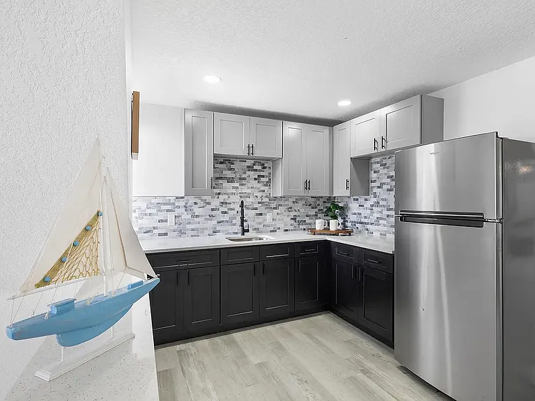 1824 Lake St #4 — Photo 5