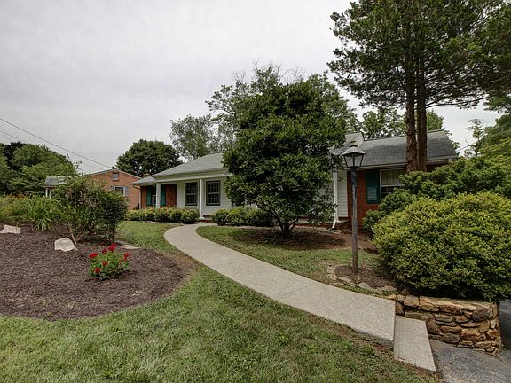 3rd image of 2686 Willowlawn St