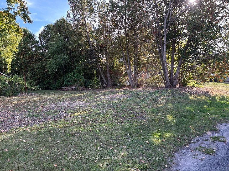 2nd image of 1 Woodbine St