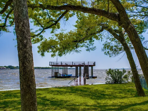 186 Enchanted Dr, Mabank, TX 75156