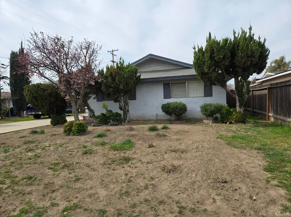 931 Banyan Dr, Lemoore, CA 93245