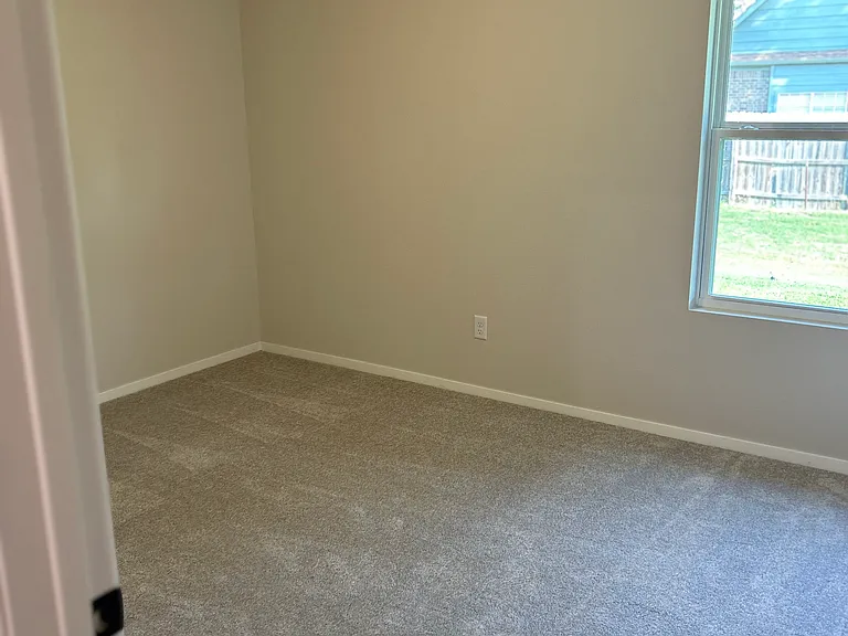3708 W Delmar St — Photo 13