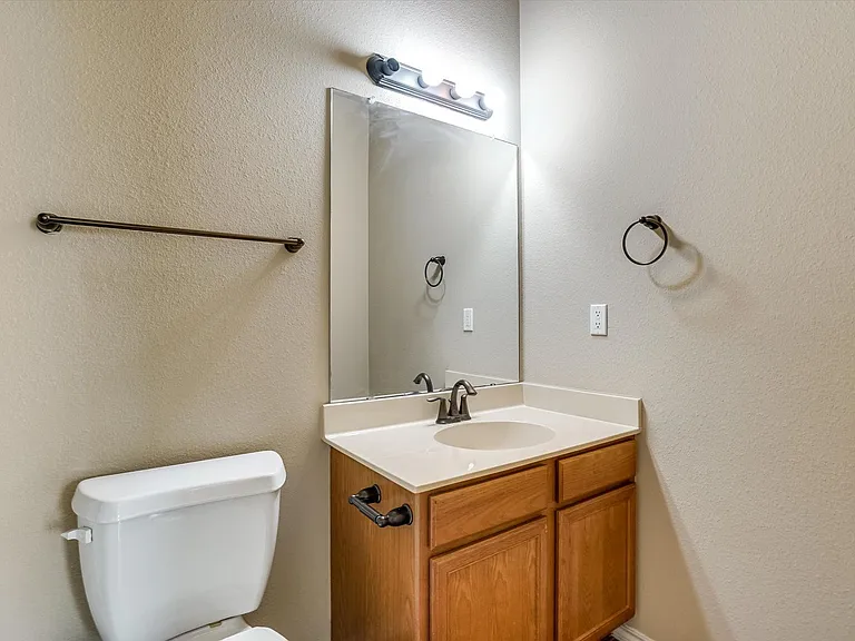 1124 Brendon Lee Ln — Photo 19