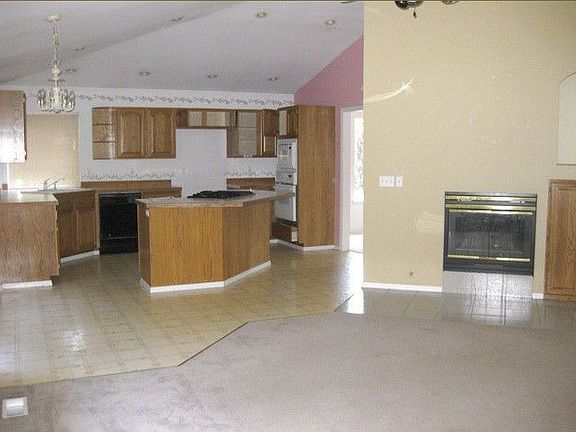 2nd image of 11609 94th Ave E