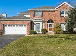 1166 Hummingbird Ln, Grayslake, IL 60030