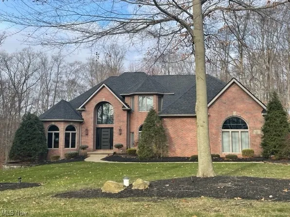 3030 Rainbow Ln, Richfield, OH 44286