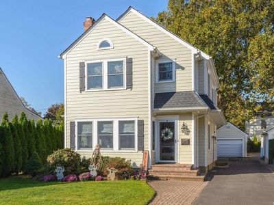 6 Euston Road, Garden City, NY, 11530