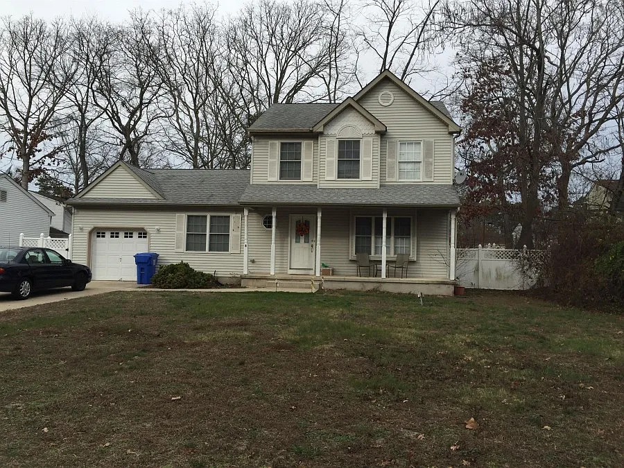 609 Madison Ave photo 1