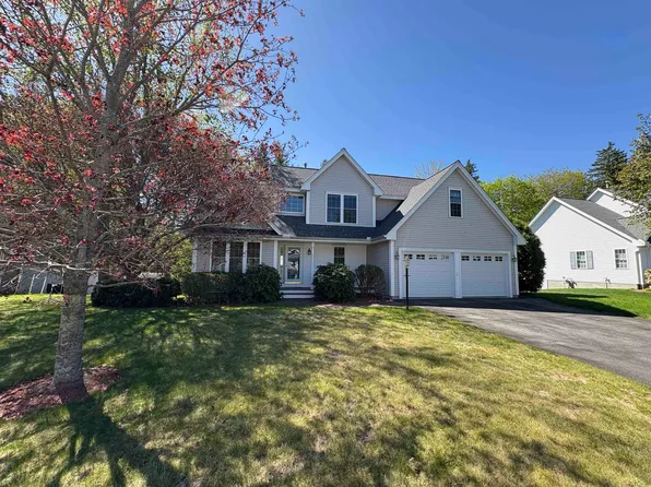 6 Smithfield Terrace, Nashua, NH 03064
