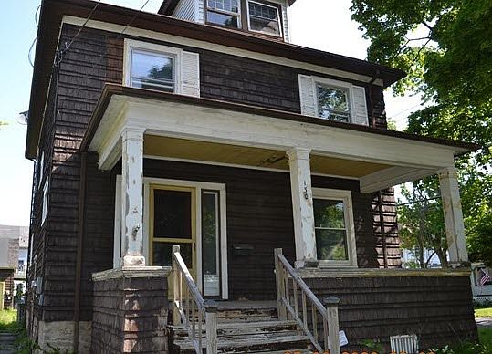 1st image of 130 Grant St